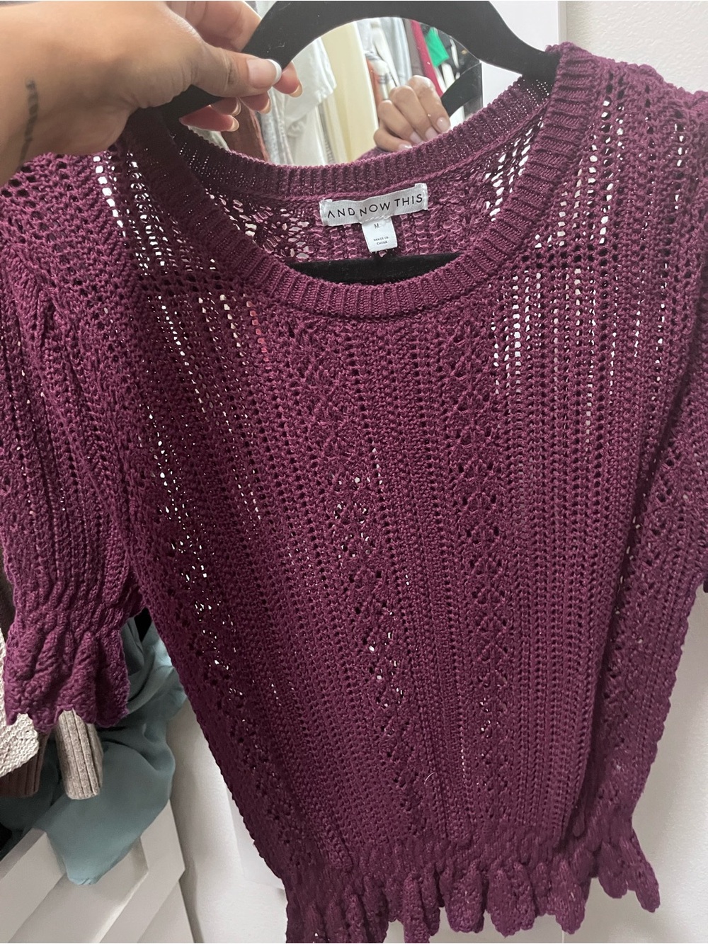 And now this Macys crochet medium short sleeve sweater top ruffle sleeve M - Picture 2 of 2